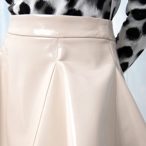 WeAre vinyl mini skirt eco leather ecru new, size medium