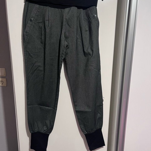 On Line women's pants size M gray like new