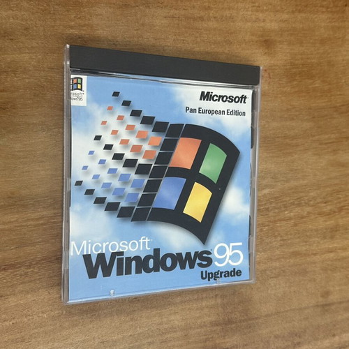 Microsoft Windows 95 Upgrade Pan European Edition CD used