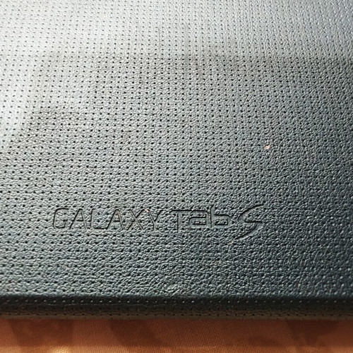 Samsung GALAXY Tab S 10.5 tablet with original case