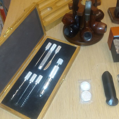 Pipe collection like new, handmade authentic pipes and accessories