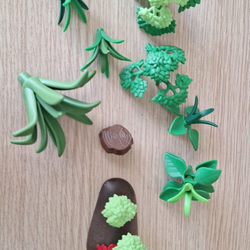 Playmobil gardening set like new, various plants