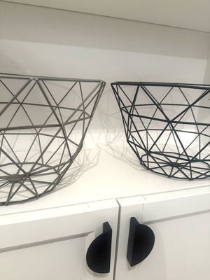 Σετ 2 μοντέρνα μεγάλα μπωλ-φρουτιέρες καινούργιο, γκρι και μαύρο