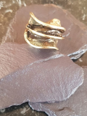 Bronze ring, adjustable size, handmade details