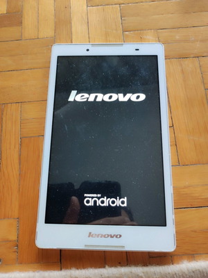 Lenovo таблет използван за резервни части със сенки на екрана