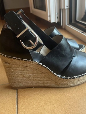 Zara black espadrille platform sandals like new