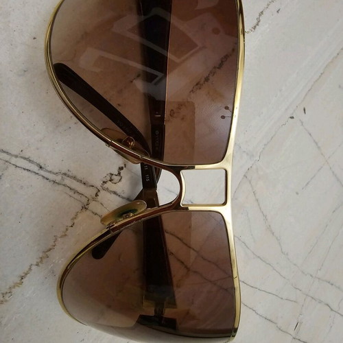 Vogue VO 3587S sunglasses used in very good condition