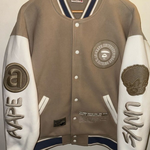 AAPE Dope Fleece Varsity Jacket brand new, size L, beige