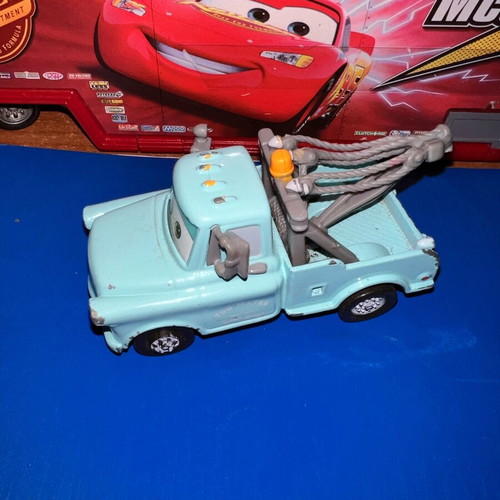 Disney Pixar Cars Aqua Tow Matter diecast 1:55 scale used