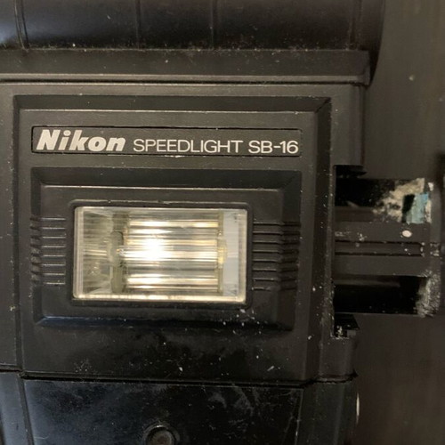 Nikon Speedlight SB-16 flash used