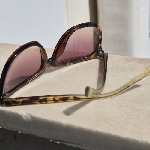 Tortoise sunglasses used, brown