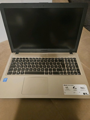 Laptop Asus R540L μεταχειρισμένος, η μπαταρία δεν λειτουργεί, με φορτιστή