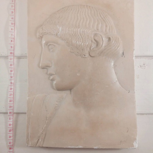 Relief depiction of Apollo of Olympia in plaster 25x28 cm without frame