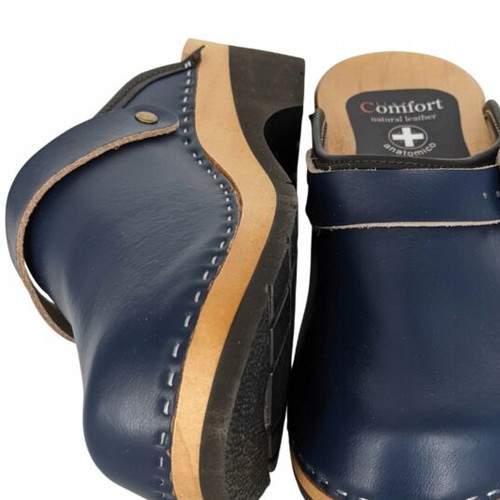 Comfort women's anatomical leather clogs size 39 blue like new