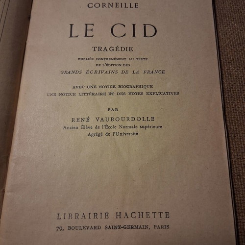 Le Cid book used, French language, tragedy by Corneille