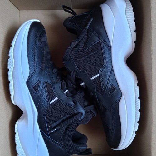 Arkk Copenhagen Quantm Leather Sneakers new, sizes 38-39, black and white