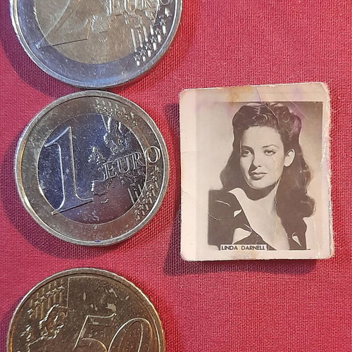 Linda Darnell vintage collectible photo card