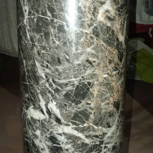 Living room etagere like new, Italian marble and glass