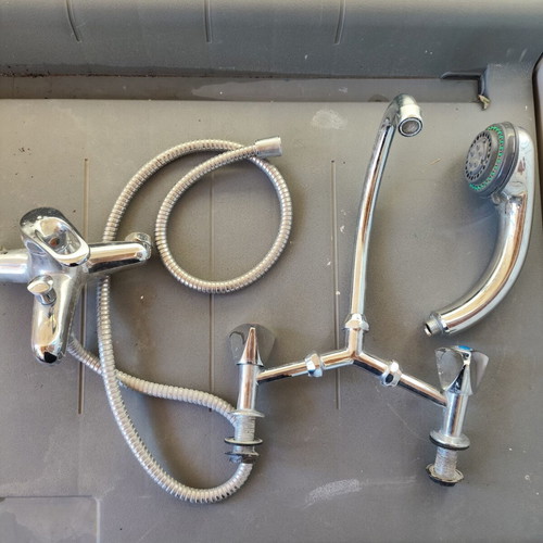 Bathroom set 3 pieces: basin faucet, shower mixer & handset with hose
