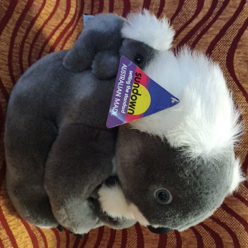 Authentic Sundown Koala plush with mom and 2 babies, new