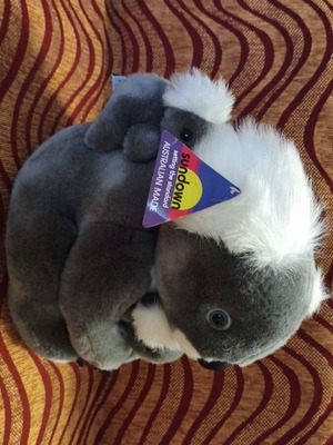 Authentic Sundown Koala plush with mom and 2 babies, new