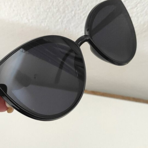 Cat Eye Sunglasses like new, black