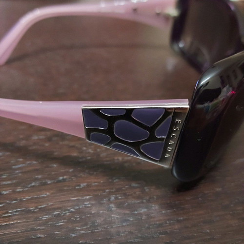 Escada women's glasses used in excellent condition with case