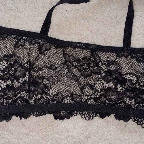 Oysho black lace bra with side clasp and adjustable straps like new
