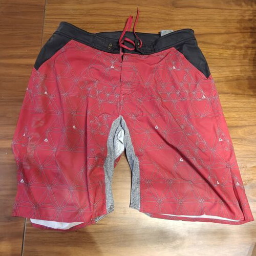 Reebok CrossFit gym shorts used, red, size L