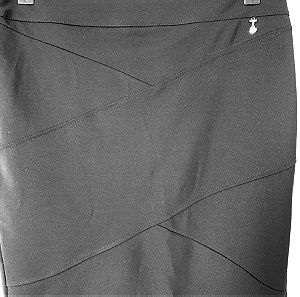 Αφόρετη μαύρη φούστα, ελαστική, XL, 43εκ. μέση, 57εκ. μήκος