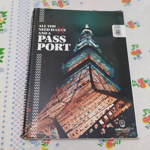 Notebooks pack of 7 assorted, spiral and flat sheets