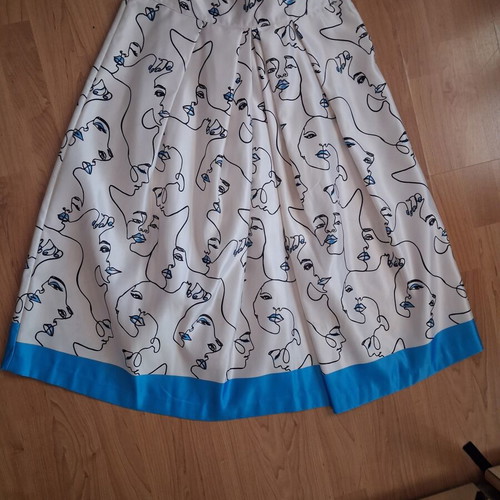 Lumina midi skirt like new with geometric faces, black and blue