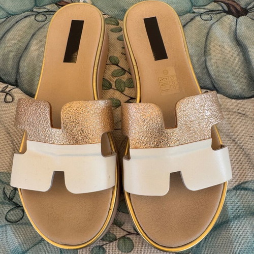 Leather sandals like new, white and gold, size 39