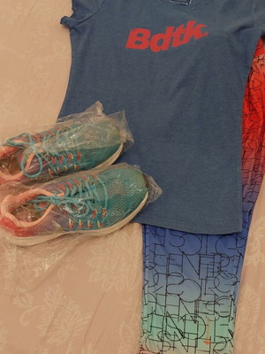 BodyTalk set of 3 pieces used, blue and multicolor