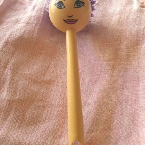 Brush like new, girl design