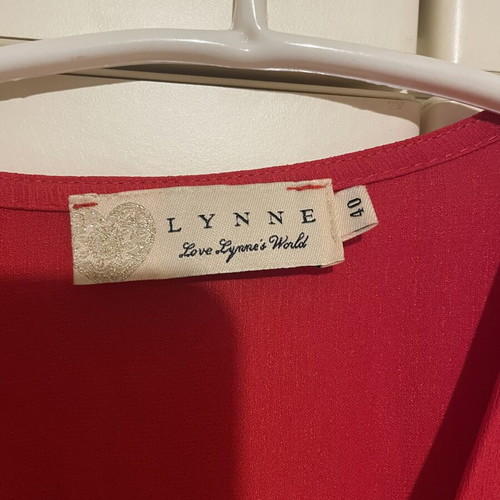 Lynne red dress with integrated jewelry used, size L