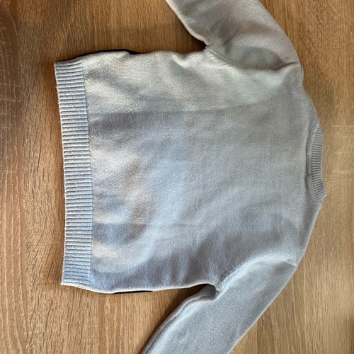 Sweater 9 months like new