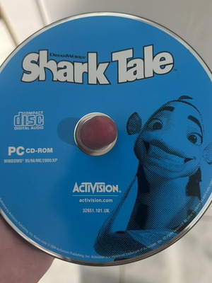 DVD παιχνίδια Ice Age 2 και SharkTale μεταχειρισμένα, σε κακή κατάσταση