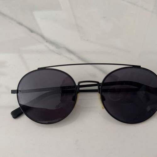 Tommy Hilfiger sunglasses black like new