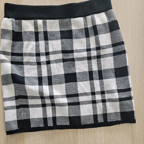 Knitted pullover and skirt set like new