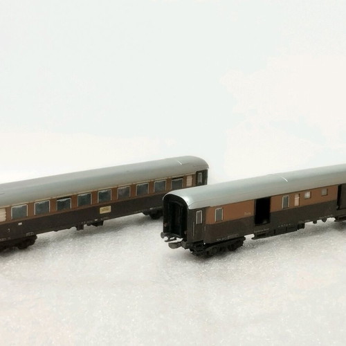 Fleischmann passenger wagons used, set of 2, HO scale for Märklin