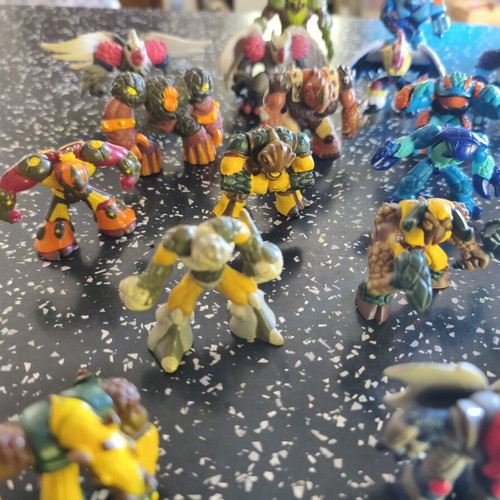 Gormiti figures, pack of 24
