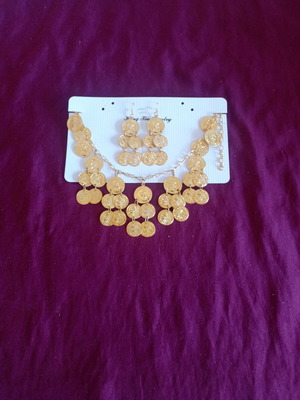 A.L.E. necklace with earrings new, gold and silver