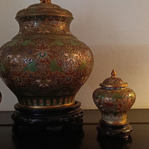 Cloisonné Chinese vases like new, set of 3 with intricate enamel designs