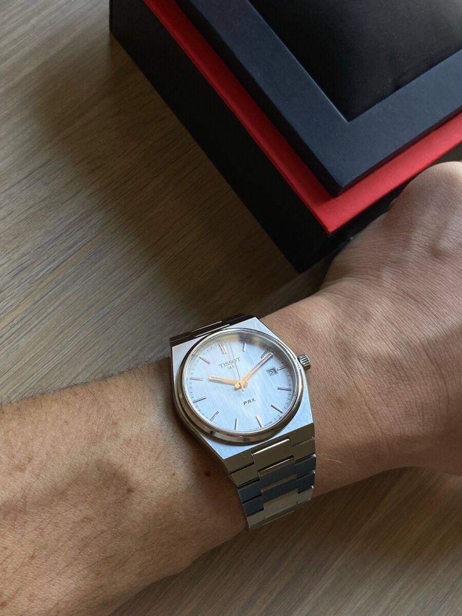 Tissot PRX 40mm quartz with white dial… - € 300,00 - Vendora.cy