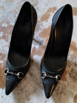 Gucci Black Pumps Like New Size 39