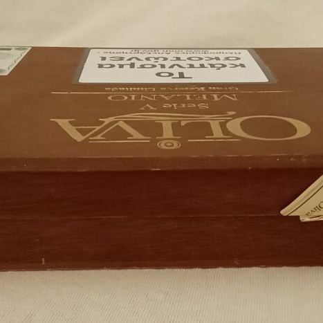Oliva Melanio Serie V Gran Reserva Limitada Robusto wooden cigar box used
