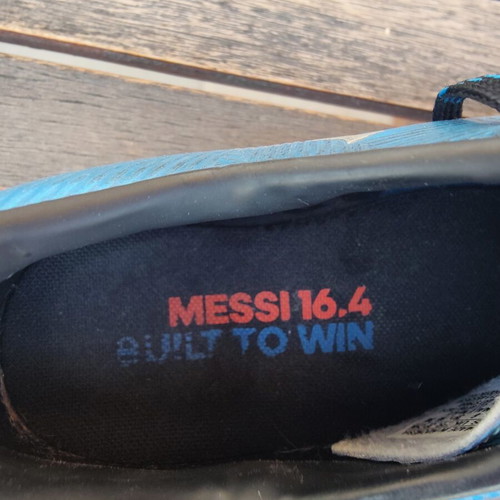 Adidas football shoes size 39.5, blue