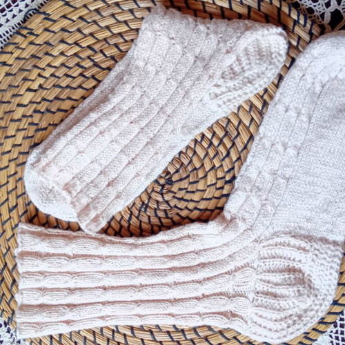 Handmade socks 100% cashmere new, beige