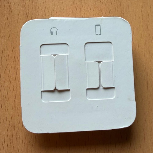 Apple EarPods with Lightning connector new